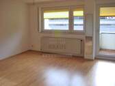 Zimmer - 1-Zimmer-Eigentumswohnung mit Südbalkon