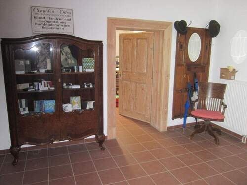Zugang Atelier im EG - 