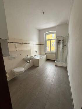 2.jpg - 4 Zimmer Etagenwohnung in Saalfeld/Saale