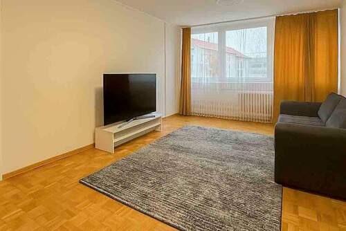 Wohnzimmer (2) - Vermietet 2 Zimmer Wohnung mit Balkon und Tiefgaragenstellplatz