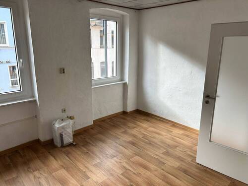 059612b2-9000-4e01-9980-bd8158f678b2.jpg - Etagenwohnung mit 82,00 m&sup2; in Gräfenthal zur Miete