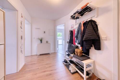 Flur - 3 Zimmer Etagenwohnung in Gießen / Allendorf