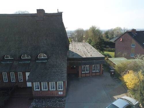 Praxisanbau - Einfamilienhaus mit 229,50 m² in Hohenwestedt zum Kaufen
