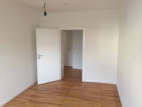 Zimmer 3 - 