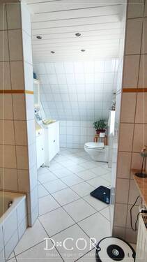 Tageslichtbad im Obergeschoss - 
