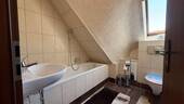 Wohnhaus DG Badezimmer - 