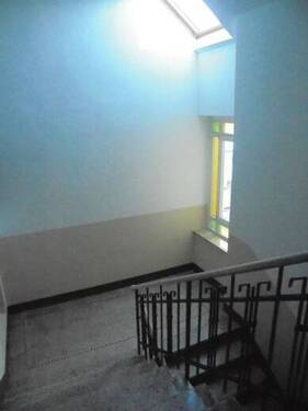 Treppenhaus - 2 Zimmer Etagenwohnung zur Miete in Chemnitz