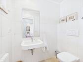 modernes Gäste-WC - 