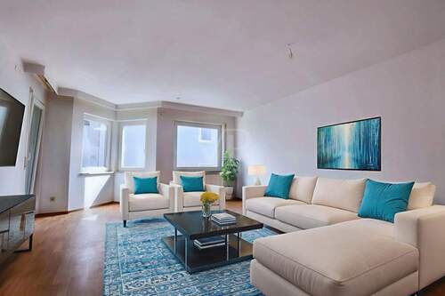 Wohnzimmer gestaltet - 3 Zimmer Etagenwohnung in Ansbach