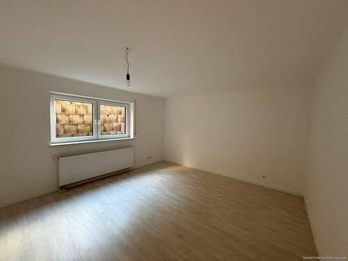 Wohnbereich - Etagenwohnung mit 60,00 m² in Adelsdorf zum Kaufen