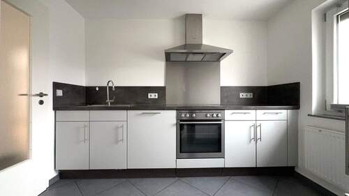 Küche - 2 Zimmer Mehrfamilienhaus, Wohnhaus zum Kaufen in Eberhardzell