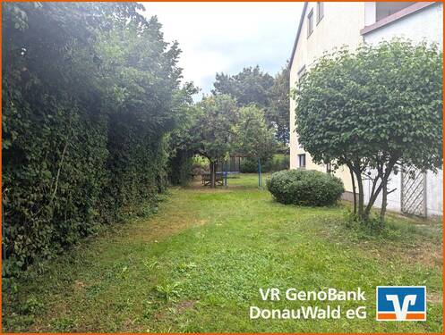 Platz ums Haus - Mehrfamilienhaus, Wohnhaus mit 234,40 m&sup2; in Hengersberg zum Kaufen