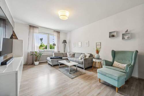 Wohnzimmer - 5 Zimmer Einfamilienhaus zum Kaufen in Dormagen / Feste Zons