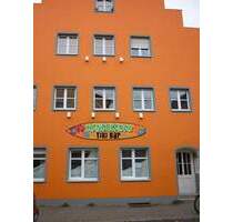 Mehrfamilienhaus mit 2 x Gastronomie im Zentrum von Neumarkt