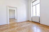 Wohnbereich - Elegante Beletage im Stilaltbau mit zwei Balkonen