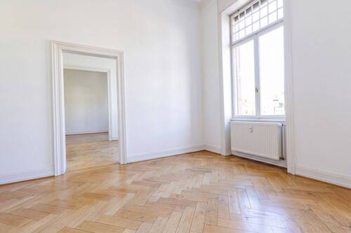 Wohnbereich - Elegante Beletage im Stilaltbau mit zwei Balkonen