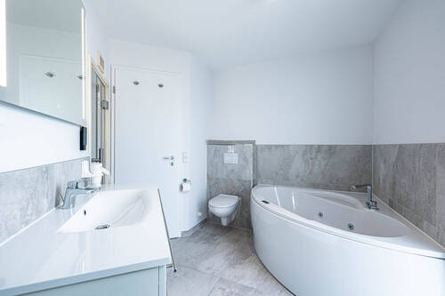 Vollbad mit Sauna - 