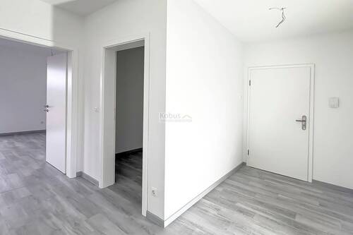 Flur HWR und Wohnzimmer - Etagenwohnung mit 85,00 m² in Wrestedt zum Kaufen