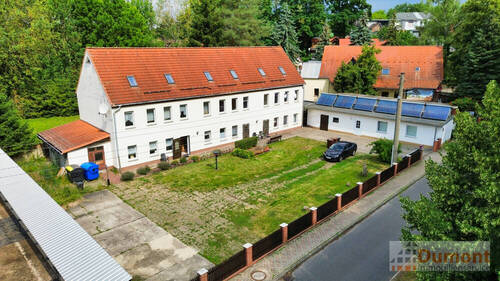 Luftaufnahme - 1 Zimmer Mehrfamilienhaus, Wohnhaus zum Kaufen in Hohenmölsen / Wählitz