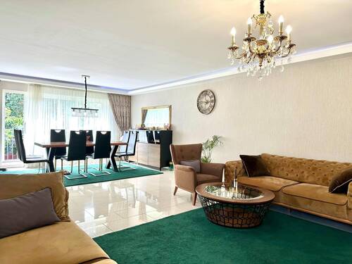 Wohn- und Esszimmer - 