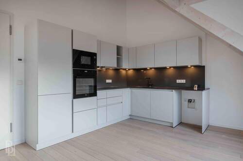 Einbauküche - 2 Zimmer Etagenwohnung in Berlin