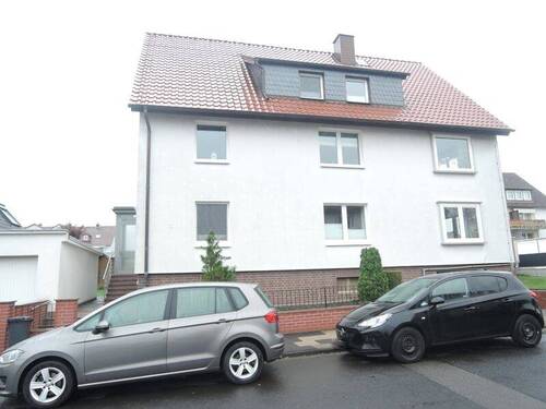 Vorderansicht mit Eingangsbereich - Etagenwohnung mit 98,00 m&sup2; in Northeim zur Miete