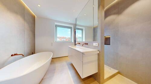 Badezimmer II - 