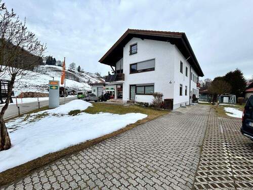 Wohnhaus - Einfamilienhaus zum Kaufen in Siegsdorf