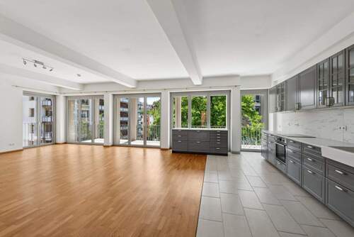 Titelbild Inserat - EXKLUSIVE 5-ZIMMER-WOHNUNG IM VIKTORIA-QUARTIER MIT GROßZÜGIGEM BALKON IN URBANER PREMIUMLAGE
