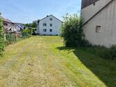 Blick von Einfahrt - Grundstück in Röttenbach