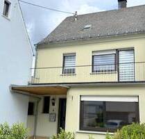 Raumwunder in Berzhahn! Gepflegtes Einfamilienhaus mit Scheune, Werkstatt und Doppelgarage