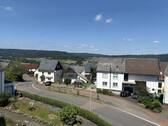 Blick aus dem Fenster - 6 Zimmer Einfamilienhaus in Berzhahn