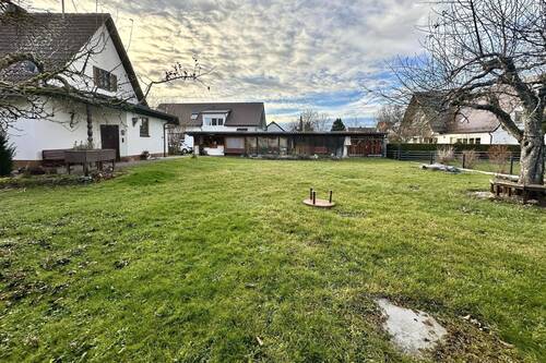 Ansicht mit Anbau Garage - 