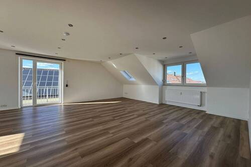 Wohnzimmer VII - 3 Zimmer Einfamilienhaus zum Kaufen in Dillingen an der Donau