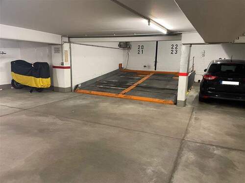 Duplex Garage - Immobilien-Richter: Tiefgaragen-Stellplatz zu vermieten in Düsseldorf-Pempelfort (Duplex)