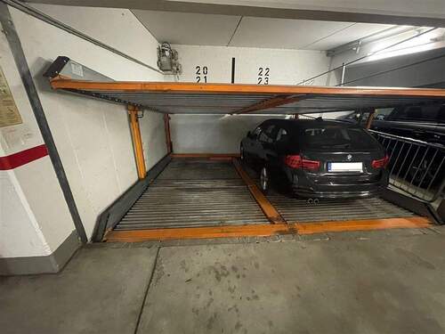 Duplex Garage mit PKW - Garage, Stellplatz in Düsseldorf