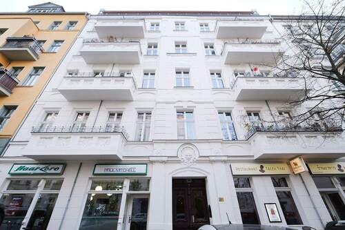 Hausansicht - 3 Zimmer Etagenwohnung zur Miete in Berlin