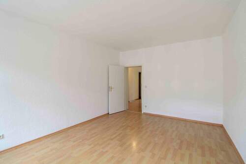 Wohnzimmer (1) - 2 Zimmer Einfamilienhaus in Chemnitz