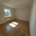 Wohnzimmer - kleine 3-Raum-Wohnung mit Balkon in ruhiger und grüner Lage in Dresden-Striesen
