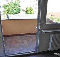 2-Zimmer-Wohnung im zweiten Obergeschoß - renoviert - Nürnberg Steinbühl