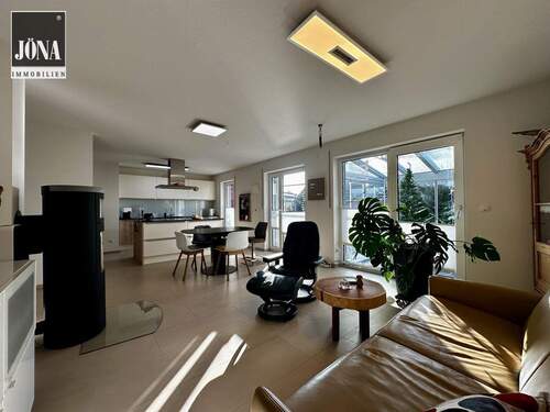 Wohnzimmer Hauptwohnung - 