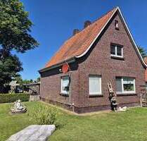 Solider Klinkerbau mit großem Grundstück in ruhiger Wohnlage der Stadt Jever