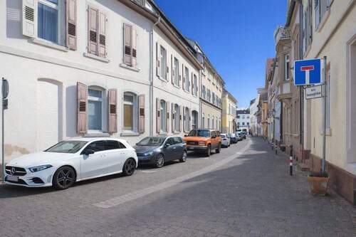 Altstadt pur - 3 Zimmer Etagenwohnung zum Kaufen in Karlsruhe / Durlach