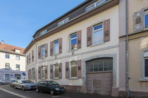 Straßenansicht - 3 Zimmer Etagenwohnung in Karlsruhe / Durlach
