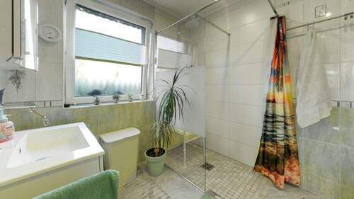 Badezimmer- EG - 