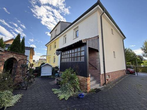 Außenansicht - 4 Zimmer Doppelhaushälfte in Schwandorf
