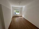 Wohnzimmer - Bezugsfreie 2-Raumwohnung mit Balkon im Zentrum von Gohlis