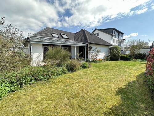 4 - Ansicht-Süden.JPG - Einfamilienhaus mit 170,80 m&sup2; in Nersingen zum Kaufen