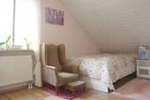 Schlafzimmer mit Dachschräge - 