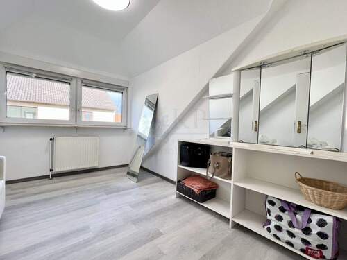 SCHLAFEN 1 IM OBERGESCHOSS - 